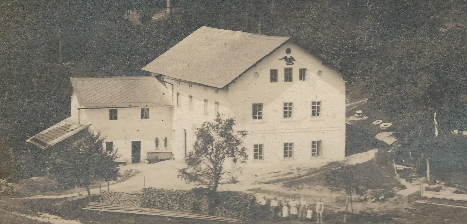 Historie Podhlavický mlýn